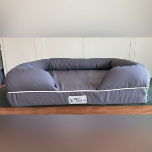 Brand new pet fusion memory foam pet bed